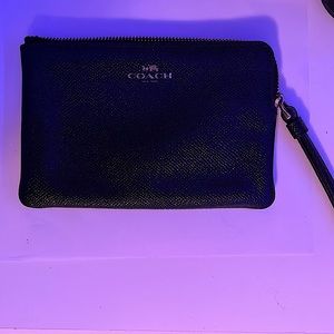 Small Coach Corner Zip Wristlet